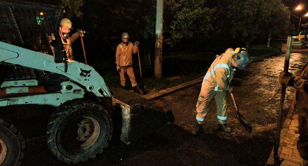 Las obras que buscan mejorar la movilidad de ciclistas, peatones y conductores La Unidad de Mantenimiento Vial dio a conocer que está realizando diferentes obras con el fin de mejorar la movilidad y la experiencial al transitar por la ciudad de Bogotá.