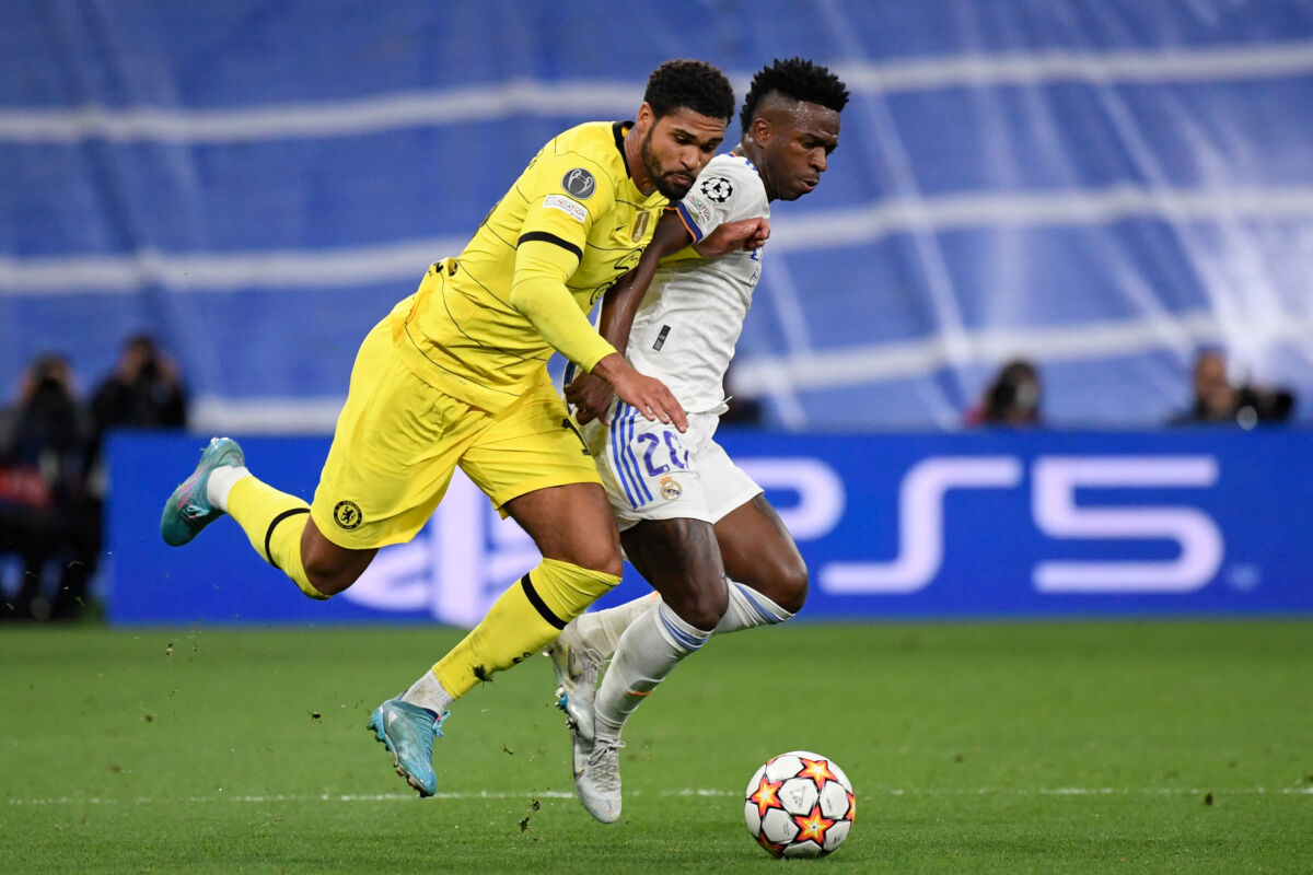 Sufriendo, el Real Madrid avanzó a semifinales de la Champions Con goles del brasileño Rodrygo Goes (80) y del francés Karim Benzema (96), el Real Madrid se clasificó para las semifinales de la Liga de Campeones pese a perder 3-2 en la prórroga frente al Chelsea este martes en el Santiago Bernabéu.
