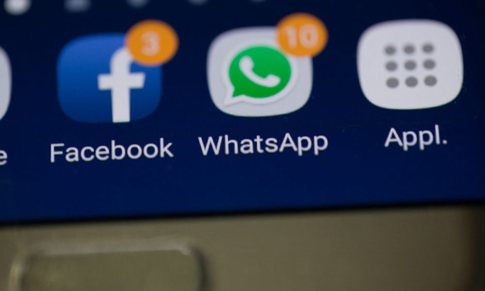 Intentó vender a su hija por redes sociales y la capturaron Una mujer en Ecuador fue capturada porque pretendía vender a su pequeña hija de dos años por redes sociales.