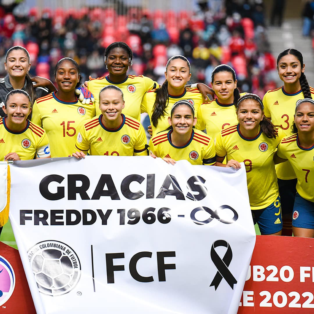La Sub-20 Femenina superó a Chile y homenajeó a Freddy Rincón 9 La Sub-20 Femenina superó a Chile y homenajeó a Freddy Rincón Gracias a un gol de Griselda Robledo al inicio del partido, la Selección Colombia Femenina Sub-20 venció a Chile 0-1, llegando a ocho puntos, con los cuales logró su clasificación al cuadrangular final del Campeonato Sudamericano de la categoría, además, aprovecharon el momento en cámara para rendir un sentido homenaje al gran Freddy Rincón .