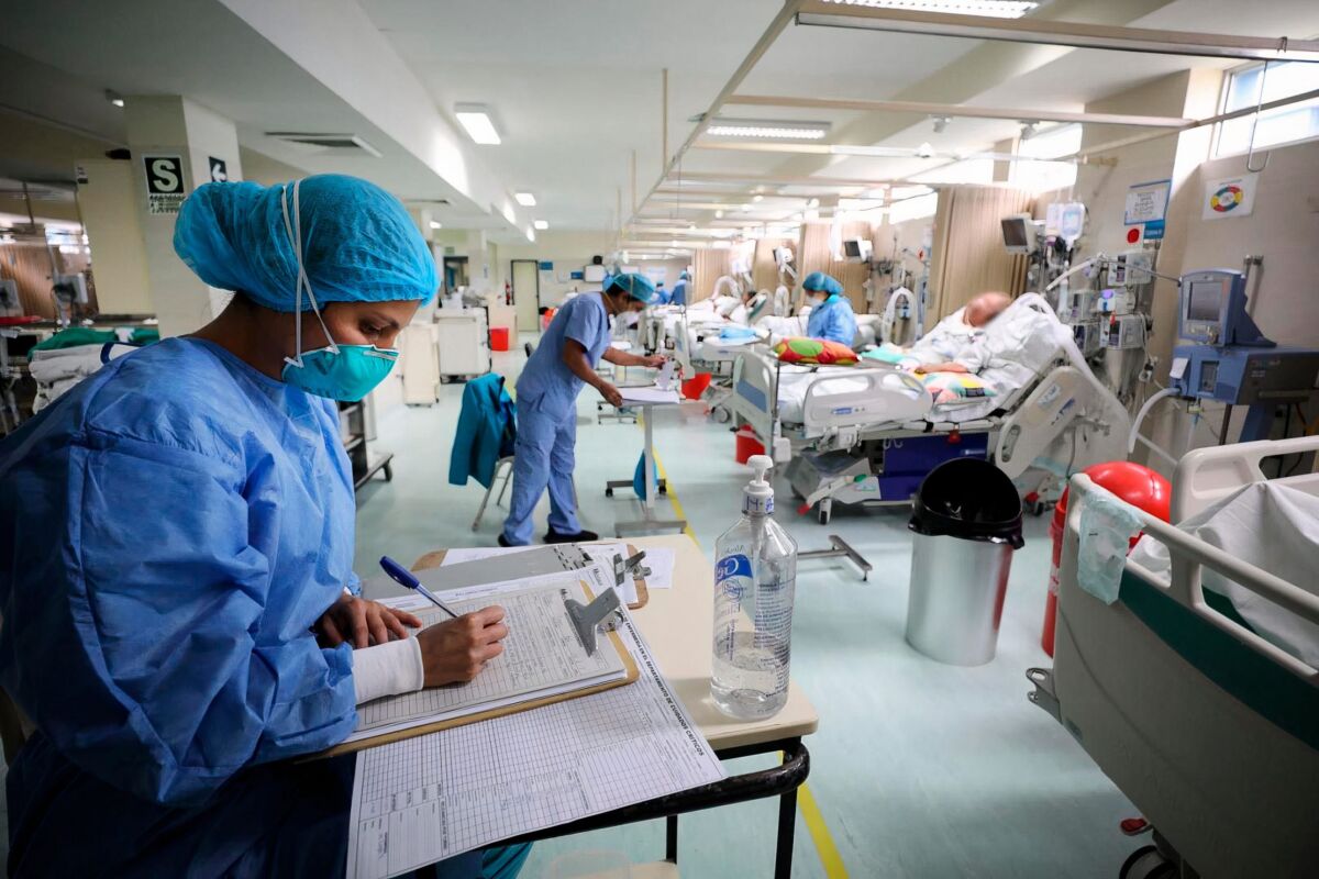 El marcapasos más pequeño del mundo ya está siendo usado en Colombia Se estima que en Colombia unas 350.000 personas padecen algún tipo de arritmia cardíaca para la que requieren la presencia de un marcapasos. Y es que, en promedio, 52.000 personas mueren en el país como consecuencia de enfermedades cardiovasculares.