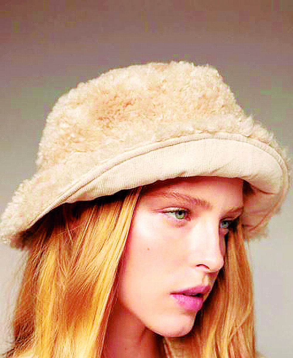 Las 3 prendas en tendencia para el invierno Empezaron a llegar los días de invierno y el frío se hace sentir. Aunque muchos no estén tan pendientes de la moda, lo cierto es que el clima influye directamente en la forma de vestirse, por comodidad y autocuidado, ya que los resfriados están a la vuelta de la esquina.&nbsp;