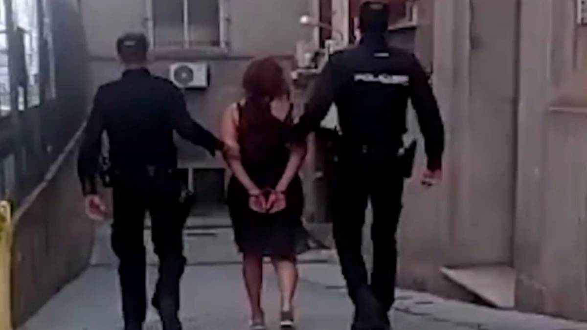 Pretendía matar a sus nietos y nuera con brujería 1 Pretendía matar a sus nietos y nuera con brujería Una mujer de 48 años de nacionalidad Venezolana, fue capturada en Madrid (España) en el momento en que se encontraba realizando un ritual de brujería con el fin de acabar con la vida de sus nietos y su nuera.