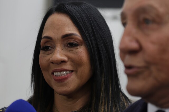 ¿Quiénes son las dos mujeres que se disputan la vicepresidencia? Tras los resultados de la primera vuelta de las elecciones presidenciales 2022, se conoció que los candidatos Gustavo Petro y Rodolfo Hernández se van a disputar la segunda vuelta el próximo 19 de junio.