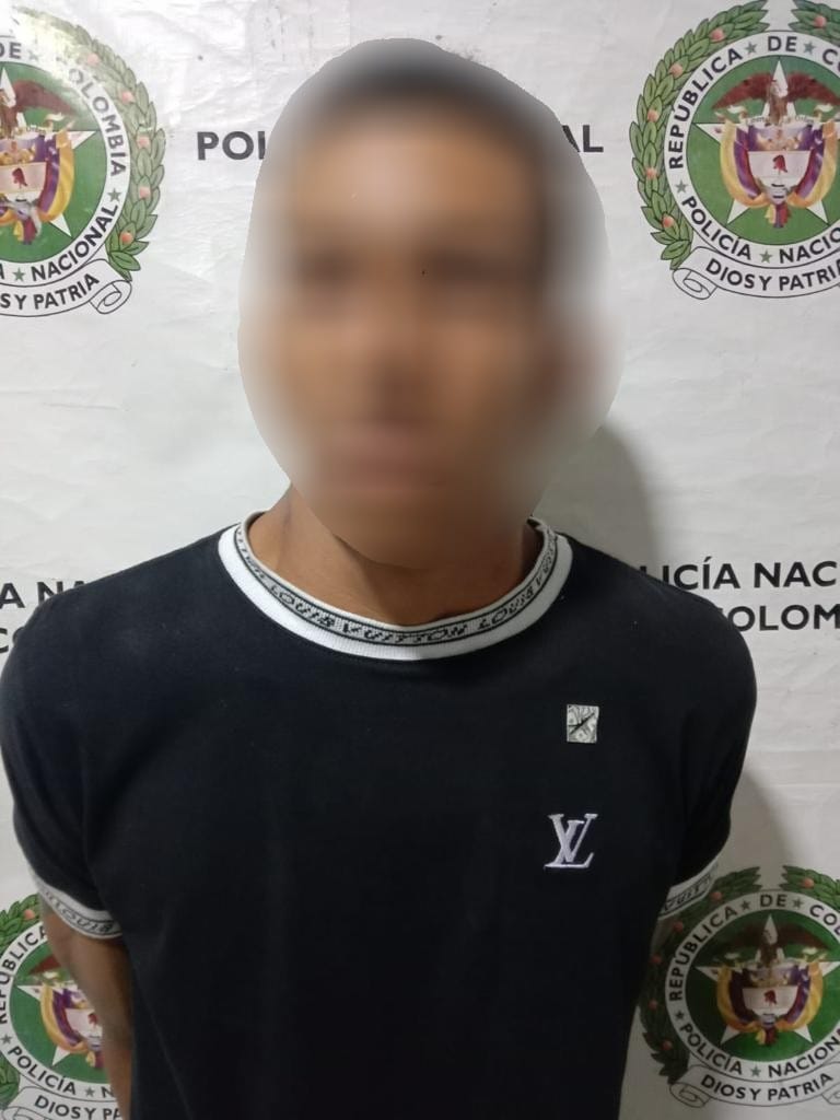 Capturan a alias 'Cascón' cabecilla del Clan del Golfo 1 Capturan a alias 'Cascón' cabecilla del Clan del Golfo El Gobierno Nacional informó que fue capturado alias ’Cascón’, cabecilla del Clan del Golfo en Pivijay, Magdalena, territorio en donde fue arrestado por la Fuerza Pública y quien hace parte de la estructura David Meza Peña.