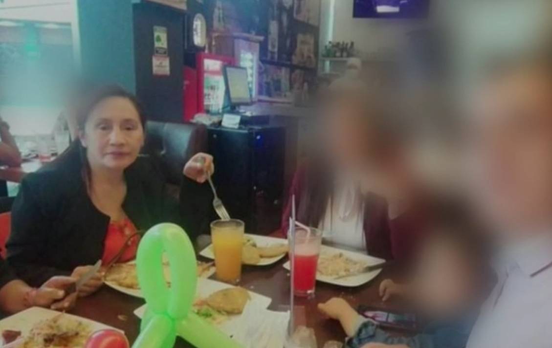 Pillo le dejó incrustado un cuchillo a una mujer en atraco en Salitre Los delincuentes volvieron a hacer de las suyas en la capital, esta vez en el sector de Ciudad Salitre, en la localidad de Fontibón, un sujeto cometió un atraco con arma blanca a una mujer.