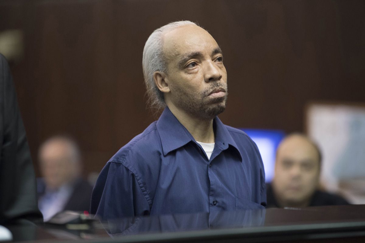 16 años de cárcel para rapero que mató a un habitante de calle 7 16 años de cárcel para rapero que mató a un habitante de calle El rapero Kidd Creole, este miércoles 4 de mayo fue condenado a 16 años de cárcel luego de que en pleno centro de New York asesinara a sangre fría a puñaladas a un habitante de calle.