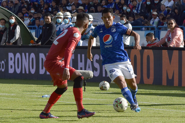 Millonarios ganó en Tunja y no hay quien lo baje de la cima de la Liga 2 Millonarios ganó en Tunja y no hay quien lo baje de la cima de la Liga Con un agonizante resultado en el estadio La Independencia de Tunja (Boyacá), este domingo Millonarios se llevó una importante victoria como visitante por 1-2 frente a Patriotas. Un resultado que deja al equipo de Alberto Gamero como uno de los líderes de la Liga.