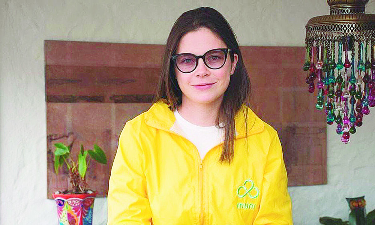 Se ‘craneó’ una App para vender entre vecinos Hace apenas dos años, cuando la pandemia ya estaba haciendo duros estragos en las ciudades, lanzó la aplicación Muni, una idea innovadora conocida como 'economía colaborativa'. María nos cuenta más de esta App.