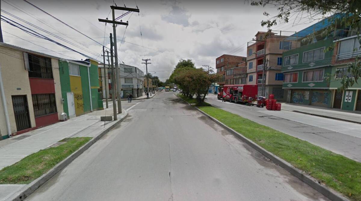Banda de atracadores tiene azotados a los residentes del barrio Garcés Navas 6 Banda de atracadores tiene azotados a los residentes del barrio Garcés Navas Una banda de atracadores que se moviliza en un vehículo tipo taxi tiene azotados a los residentes del barrio Garcés Navas, en Engativá.