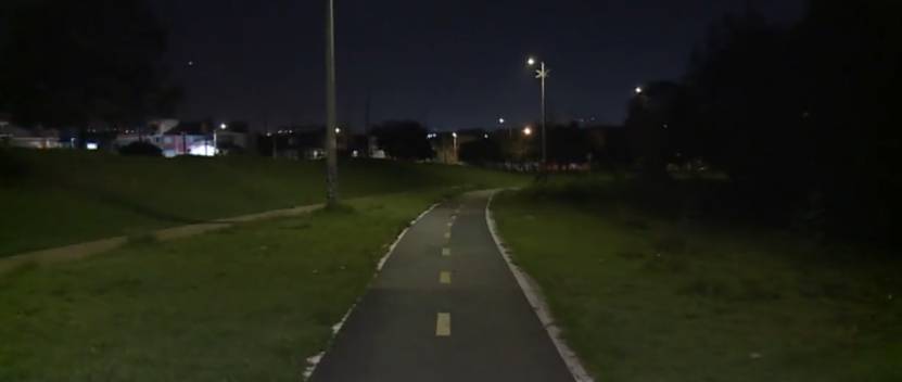 Cuatro ciclistas fueron torturados y asaltados en el sur de Bogotá 1 Cuatro ciclistas fueron torturados y asaltados en el sur de Bogotá Momentos de pánico y terror vivieron cuatro ciclistas cuando unos bandidos de nacionalidad venezolana, los interceptaron, los intimidaron con armas de fuego y los robaron.