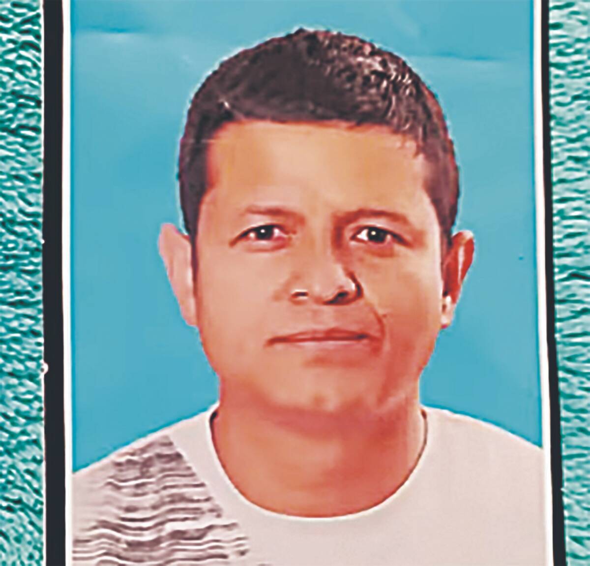 Infames asesinaron a comerciante de Corabastos en pueblo de Cundinamarca 8 Infames asesinaron a comerciante de Corabastos en pueblo de Cundinamarca Hace poco se conoció el lamentable asesinato a manos de una banda de ladrones de un querido comerciante de frutas de Corabastos. Danilo Villamil encontró la muerte en una finca en la zona rural del municipio de Jerusalén, Cundinamarca, el pasado viernes. Una semana después del crimen los asesinos siguen libres.