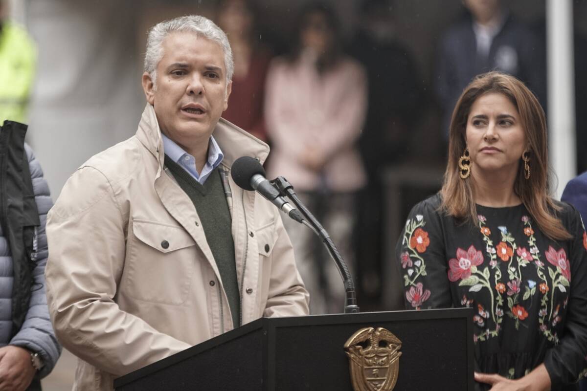 Abren investigación preliminar al presidente Iván Duque 1 Abren investigación preliminar al presidente Iván Duque El Consejo Nacional Electoral (CNE) le abrió una investigación preliminar al presidente de la República, Iván Duque Márquez, por presuntamente haber incurrido en delitos electorales en medio de su campaña para la Presidencia en el año 2018.