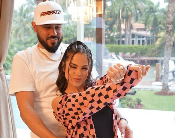 Hospitalizan a pareja de Natti Natasha tras dos días de cárcel 4 Hospitalizan a pareja de Natti Natasha tras dos días de cárcel El prometido de Natti Natasha, Raphy Pina, fue sentenciado a 41 meses de prisión el 24 de mayo, pero a dos días de estar en la cárcel lo hospitalizaron.