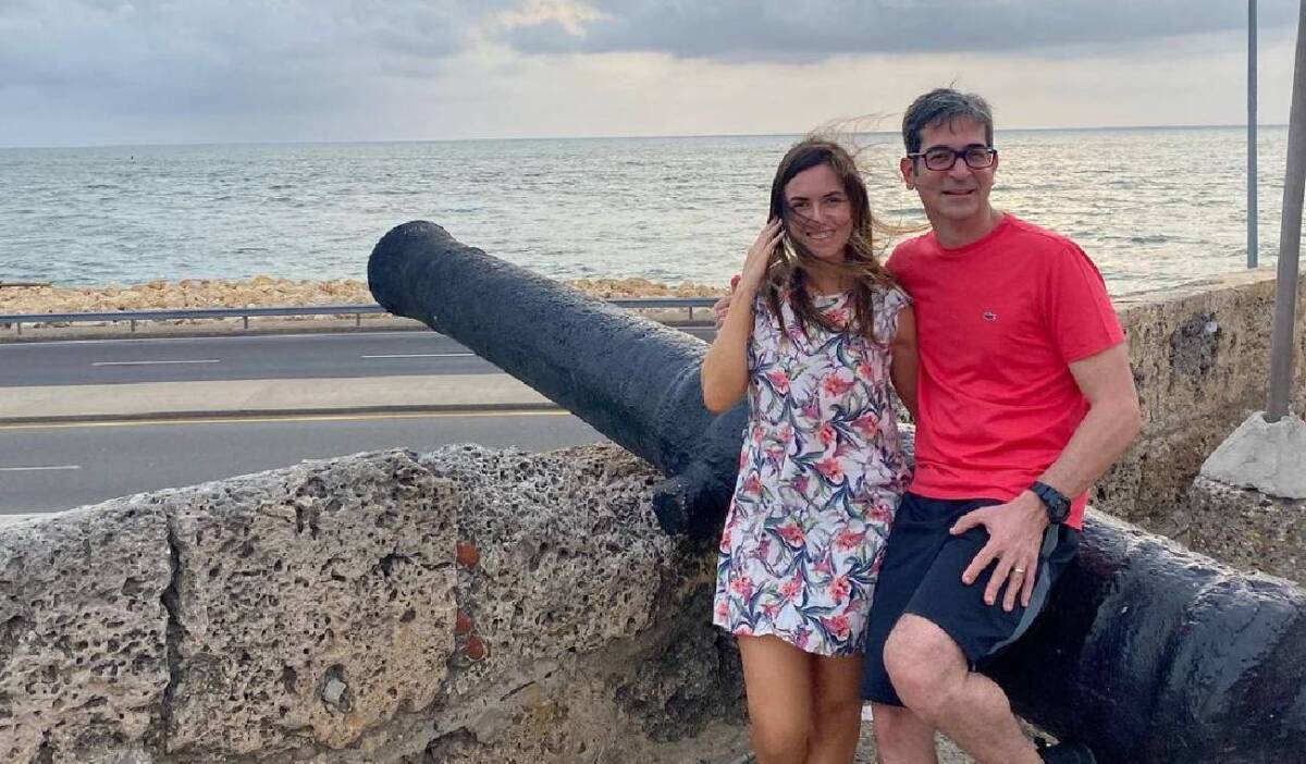 La historia de amor del fiscal paraguayo y su esposa periodista 1 La historia de amor del fiscal paraguayo y su esposa periodista La hermosa historia de amor entre el fiscal Marcelo Pecci y la periodista Claudia Aguilera empezó hace poco, pero el destino y unos desalmados impidieron que se siguiera desarrollando la mañana de este martes, cuando asesinaron en plena luna de miel al funcionario público.