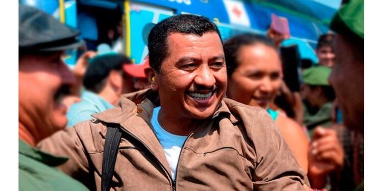 El perfil sanguinario de Gentil Duarte Miguel Botache Santanilla, alias 'Gentil Duarte', llegó al frente 14 de las Farc cuando tenía 17 años. Antes de hacer parte de esta guerrilla, vivía con su familia campesina en Florencia (Caquetá).