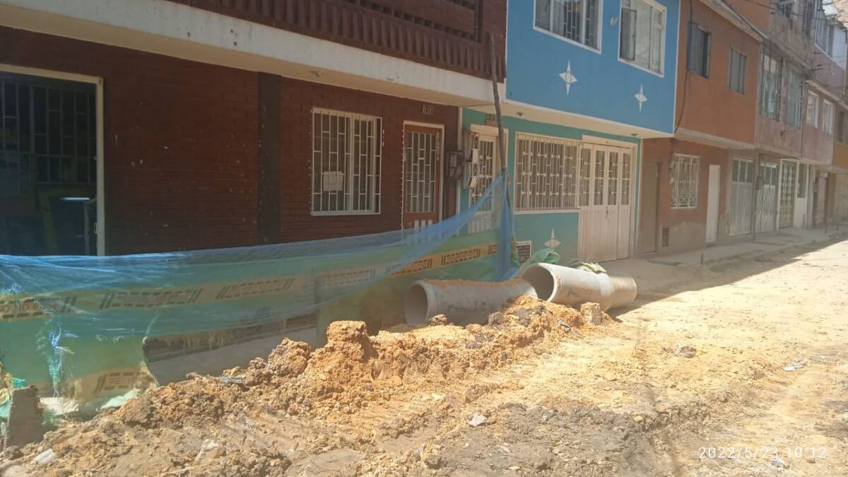 De un disparo mataron a prestamista en Kennedy 1 De un disparo mataron a prestamista en Kennedy En una pequeña y estrecha cuadra del barrio María Paz, en Kennedy, un ciudadano de unos 30 años se encontraba departiendo con su familia dentro de una vivienda del sector, en horas de la tarde de este domingo. El muchacho tuvo, al parecer, una fuerte pelea con un extraño sujeto y en medio del altercado, el joven salió pitado de la casa muy molesto.
