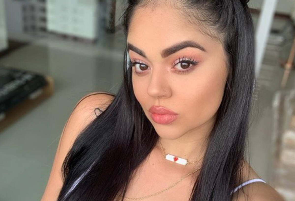 ¿'La Segura' confirmó que tiene un nuevo amor? 8 ¿'La Segura' confirmó que tiene un nuevo amor? La influencer conocida como 'La Segura' por medio de sus redes sociales se ha mostrado recientemente muy alegre, pues su salud ha mejorado y al parecer, estaría con un nuevo amor.
