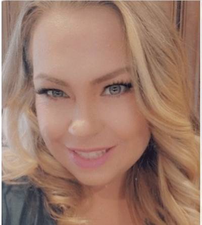 ¡Doloroso! Madre asesinó a sus 3 pequeños hijos 7 ¡Doloroso! Madre asesinó a sus 3 pequeños hijos Se trata de Ángela Flores de 38 años, quien fue arrestada el Día de las Madres por asesinar a sus tres hijo menores en su casa. Su hijo mayor fue cómplice el terrible homicidio.