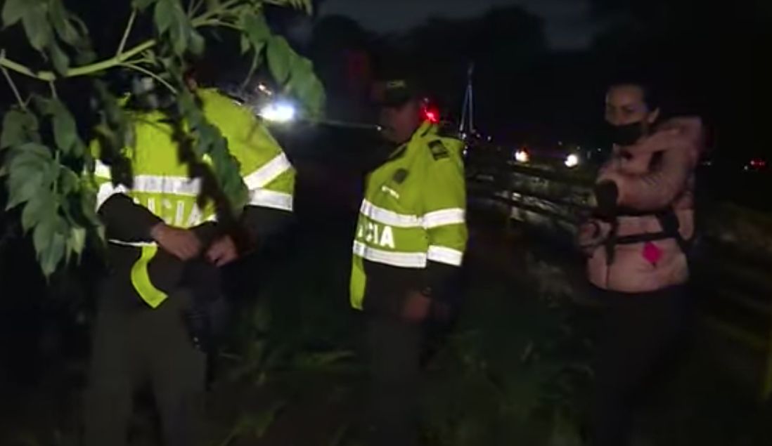 Mujer denunció que fue abusada y robada en la AutoNorte 1 Mujer denunció que fue abusada y robada en la AutoNorte En las últimas horas se conoció del lamentable episodio que tuvo que vivir una mujer por cuenta de la delincuencia, cuando fue abusada y robada en el norte de Bogotá.