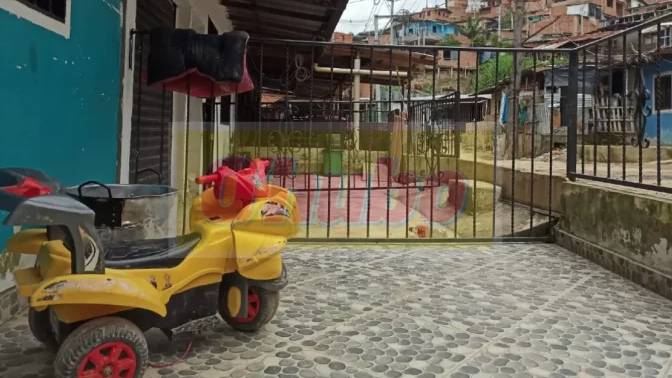 Bebé de 16 meses murió ahogado en un balde Un pequeño de 16 meses de nacido murió ahogado en una vivienda del municipio de Bello. El fatal hecho ocurrió cuando, al parecer, el niño jugaba con sus padres.