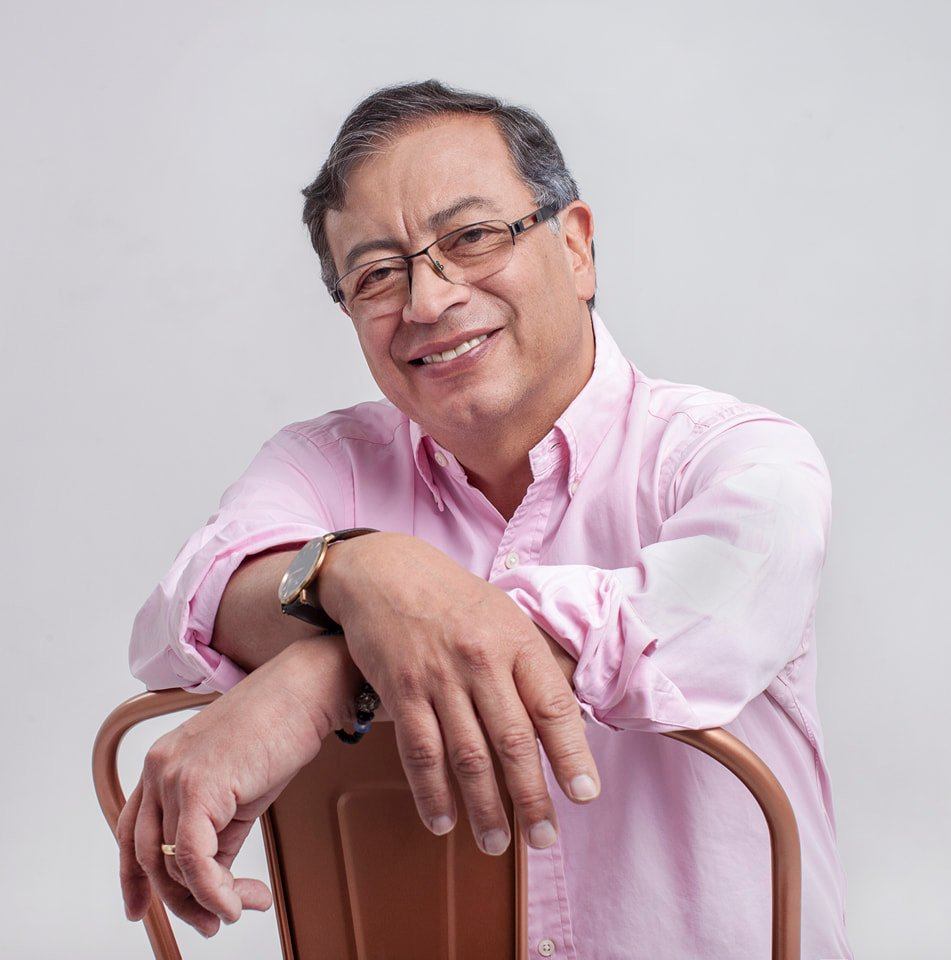 Así será el gobierno de Gustavo Petro de acuerdo a los analistas 2 Así será el gobierno de Gustavo Petro de acuerdo a los analistas Tal como ha ocurrido en países vecinos donde las elecciones presidenciales las ha ganado la izquierda democrática, en Colombia es previsible un panorama de cambios sustanciales e inmediatos en varios aspectos de la vida nacional por cuenta del triunfo en las urnas del candidato del Pacto Histórico, Gustavo Petro Urrego, en la segunda vuelta.