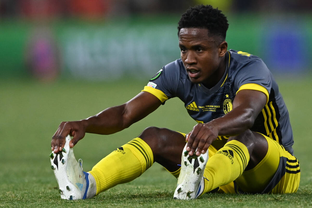 Sinisterra no pudo cumplir su sueño de campeón La ilusión de la afición colombiana de ver al extremo caucano Luis Sinisterra emulando en la Conference League la alegría que vivió el pasado miércoles, 18 de mayo, el barranquillero Rafael Santos Borré en la Europa League no se dio, y no pudimos saborear otro sorbo de gloria.