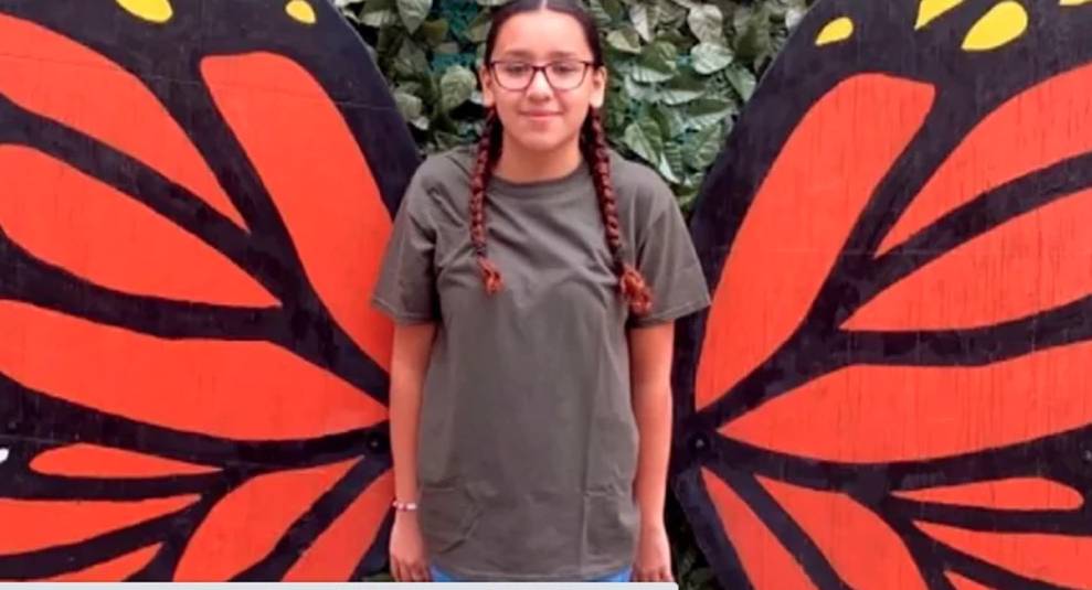 El duro relato de niña que sobrevivió a la masacre de Texas Una niña de 11 años, al ver que estaban matando a sus compañeros en la escuela primaria Robb, en Texas, el pasado 24 de mayo, decidido hacerse la muerta.