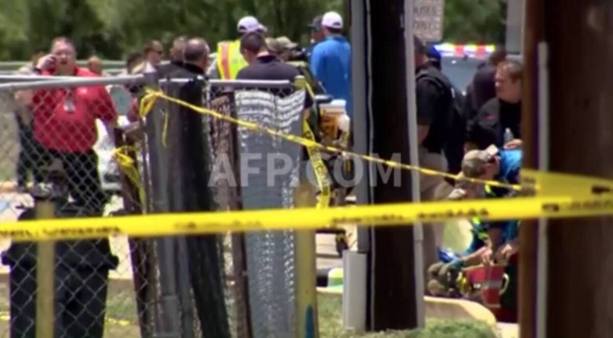 Terrible masacre en colegio de Texas: 14 niños muertos 1 Terrible masacre en colegio de Texas: 14 niños muertos Catorce niños y un maestro fueron asesinados el martes por un adolescente en una escuela primaria de Uvalde, Texas, en un hecho que sumió nuevamente a Estados Unidos en la pesadilla recurrente de los tiroteos escolares.