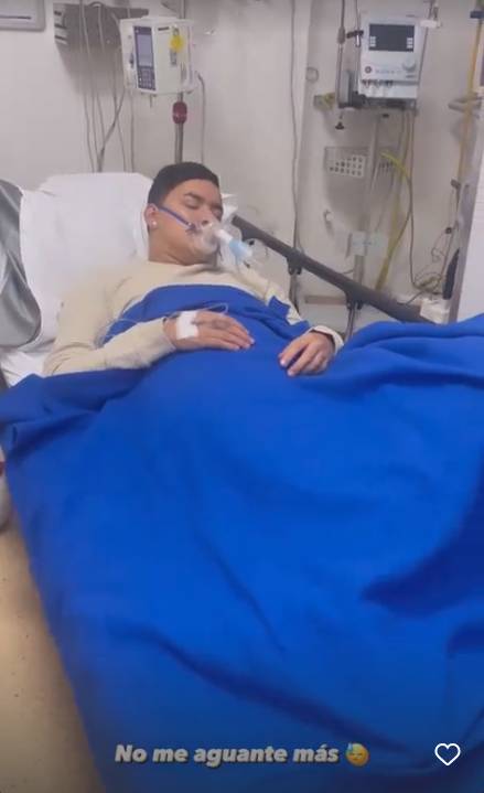 Preocupación por la salud de Yeison Jiménez El cantante de música popular Yeison Jiménez compartió en su cuenta de Instagram una foto en una camilla que preocupó a sus seguidores.