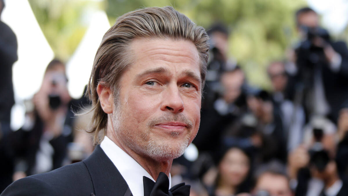 Brad Pitt confirmó que se retirará de la actuación 3 Brad Pitt confirmó que se retirará de la actuación El famoso actor Brad Pitt, en una entrevista para la revista para hombres GQ, en Estados Unidos, confesó que siente que su tiempo en Hollywood ha terminado y que poco a poco se acerca su retiro de la industria del cine.