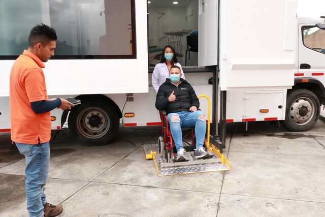 En Bogotá empezaron a rodar unidades móviles de atención en salud mental 1 En Bogotá empezaron a rodar unidades móviles de atención en salud mental Se trata de las unidades móviles de atención primaria en salud (MAPS), con énfasis en Salud Mental, puestas en marcha por la Secretaría Distrital de Salud, en el marco del modelo territorial de salud “Salud a Mi Barrio, Salud a Mi Vereda”.