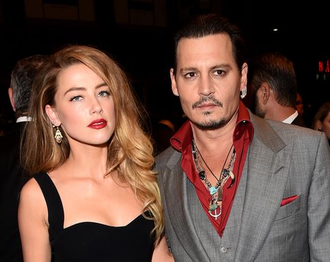 La historia de amor de Johnny Deep y Amber que terminó en escándalo La historia de amor de Johnny Deep y Amber Heard empezó en el set de grabación de la película The Rum Diaries, en la que ambos participaron y compartieron cuando corría el año 2009.