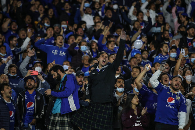 Dimayor le permite el ingreso de hinchas de Millonarios a El Campín A través de un comunicado, la Dimayor y Millonarios confirmaron este sábado que la tribuna occidental del estadio El Campín, que fue sancionada en principio por los actos violentos que se presentaron el pasado miércoles, en el partido del Azul ante el Junior, estará habilitada para el clásico de esta noche (7:30 p.m.) frente a Atlético Nacional, en los cuadrangulares.