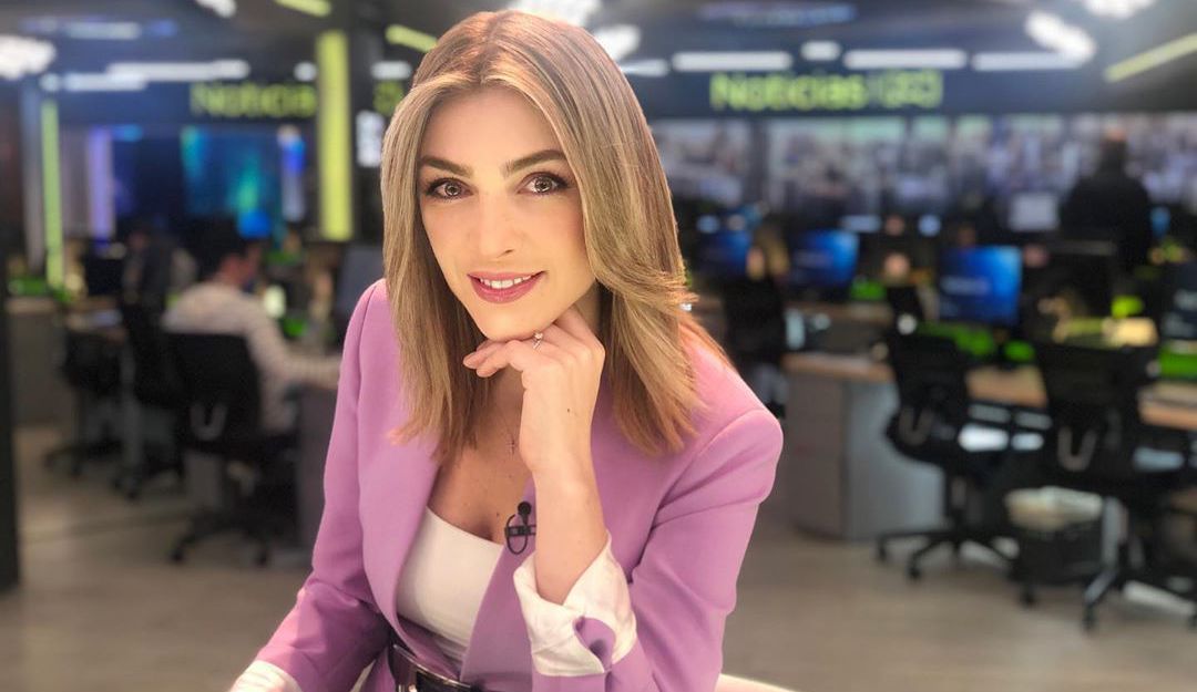 Terrible atraco en Bogotá a presentadora de Noticias RCN 9 Terrible atraco en Bogotá a presentadora de Noticias RCN La presentadora de Noticias de RCN Maritza Aristizábal contó este lunes el aterrador episodio que vivió por cuenta de la delincuencia en una de las calles de la capital cuando se movilizaba como pasajera en un vehículo. Fueron tan impactantes los sucesos que rodearon el atraco que aseguró ver la muerte cerca.