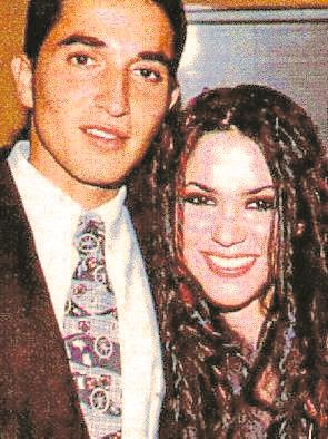 Los ex de Shakira: ¿todos infieles? “Te felicito, qué bien actúas. De eso no me cabe duda, con tu papel continúas. Te queda bien ese show”: esta es la letra de la más reciente canción de Shakira, “Te Felicito” y que podría hacer referencia a la crisis por infidelidad que vive su noviazgo de doce años con el futbolista Gerard Piqué.