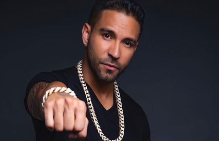 A Karol G la pillaron con 'Pipe' Calderón Karol G se ha convertido en una artista de talla internacional. Con su gran talento en la música urbana, la paisa se ha consolidado y se ha ganado el corazón de millones de personas alrededor del mundo. Es por esto que las miradas a cada paso que da, no pasan desapercibidas y menos entre su público.
