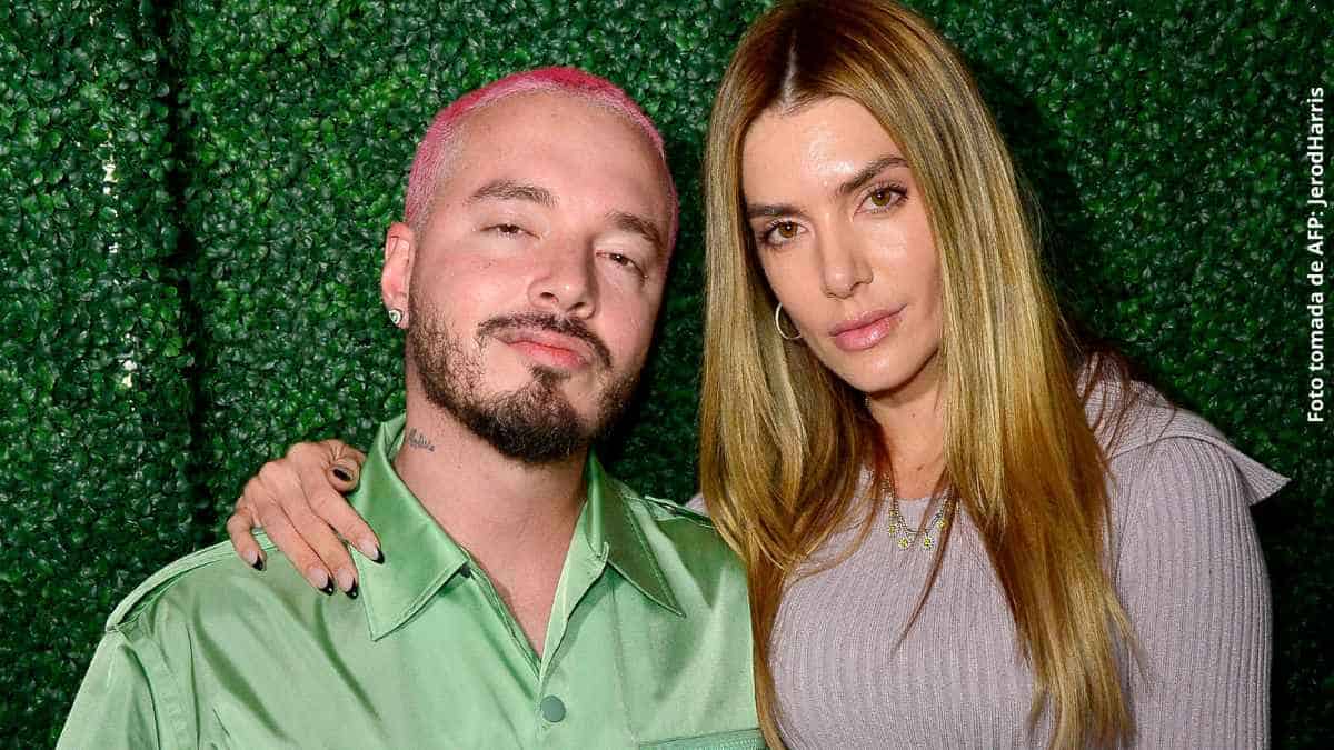 ¿J Balvin se casó en secreto con Valentina Ferrer? El cantante colombiano J Balvin ha mantenido su relación sentimental con la modelo Valentina Ferrer lo más alejada posible de los reflectores. Pero ahora un fuerte rumor señalaría que la pareja de celebridades se habría casado en secreto.