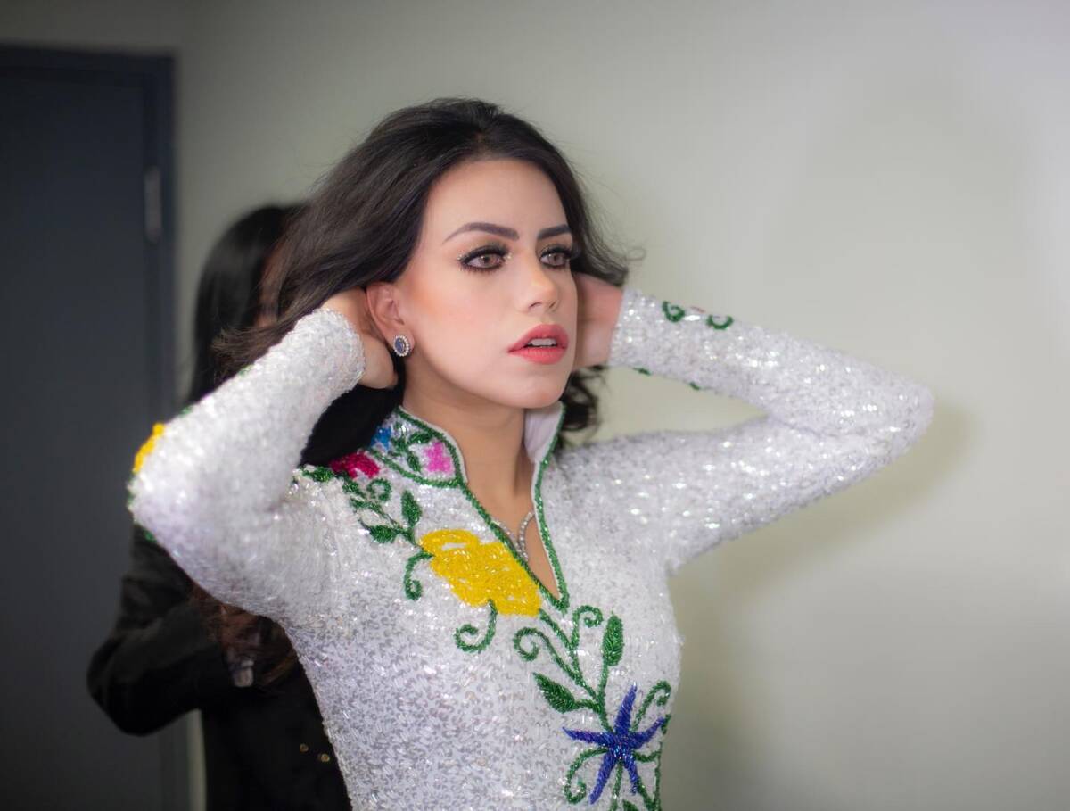 Cantante de 21 años fue asesinada por su esposo en un restaurante Yrma Lydia, una cantante de música&nbsp;mexicana, fue asesinada a balazos por su esposo en un restaurante.