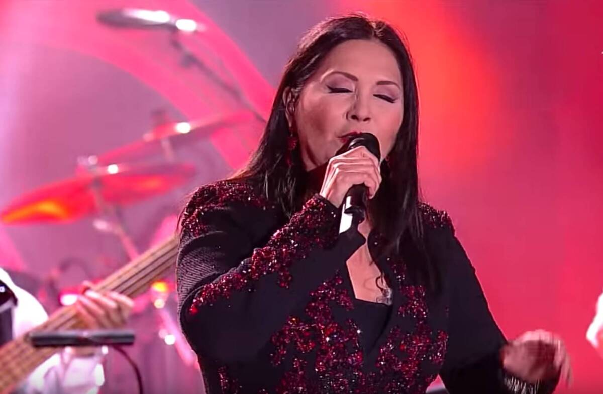 Karol G y Ana Gabriel sacarán una nueva canción La reconocida cantante Mexicana Ana Gabriel le agradeció a Karol G por invitarla a colaborar con ella.
