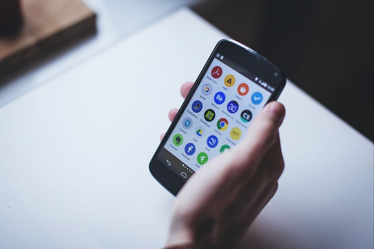 Apps, otra forma de ponerse a camellar El repunte del camello en el país sigue en crecimiento, de acuerdo con el más reciente reporte del Dane. Sin embargo, aún quedan 2,8 millones de colombianos que la siguen viendo dura para llevar plata a la casa.