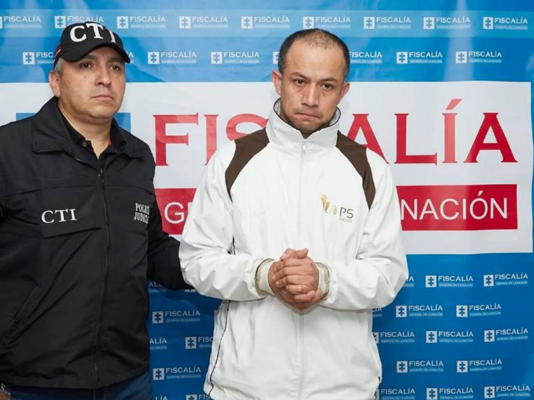 Amante del cuñado de Adriana entregó prueba clave a la fiscalía Desde la captura de Jonathan Torres, cuñado de la psicóloga Adriana Pinzón, mucho se ha rumorado respecto a lo ocurrido con la profesional y por qué su propio allegado la habría desaparecido y, presuntamente, asesinado.