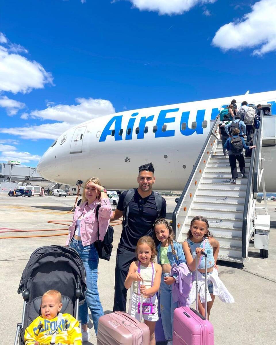 Falcao y su esposa perdieron su quinto hijo Lorelei Tarón dio a conocer la triste pérdida que tuvo hace unos meses de su quinto hijo junto a su esposo, el futbolista Falcao García.