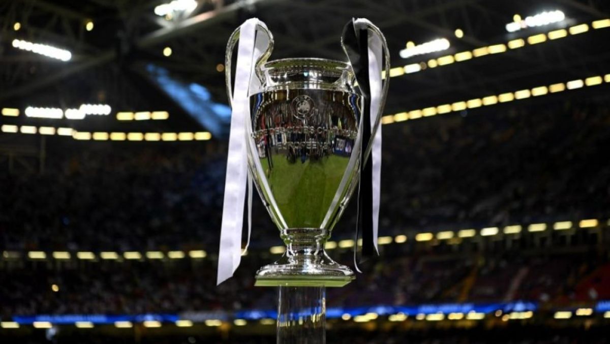 ¿Ya conoce los cambios que tendrá la Champions? 1 ¿Ya conoce los cambios que tendrá la Champions? La cita mundialista se disputará con las 32 selecciones que clasificaron, lo que representa la convocatoria para muchas figuras del fútbol internacional queactualmente militan en el balompié europeo, por lo que las diferentes ligas del mundo se vieron obligadas a cambiar su calenderio, mismo caso que reflejado en los torneos internacionales, como la Champions.