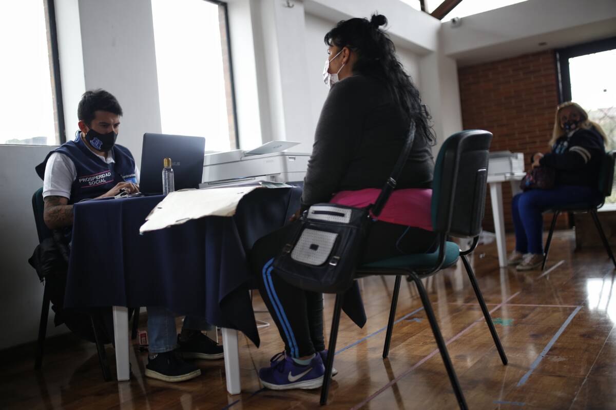 ¡Atención! El viernes inicia el pago del sexto ciclo del incentivo Colombia Mayor 1 ¡Atención! El viernes inicia el pago del sexto ciclo del incentivo Colombia Mayor A partir del próximo viernes primero de julio iniciará el sexto ciclo de pagos del año para el programa Colombia Mayor, el cual estará disponible con un incentivo de 80.000 pesos para los cerca de 1.668.727 adultos mayores beneficiarios.