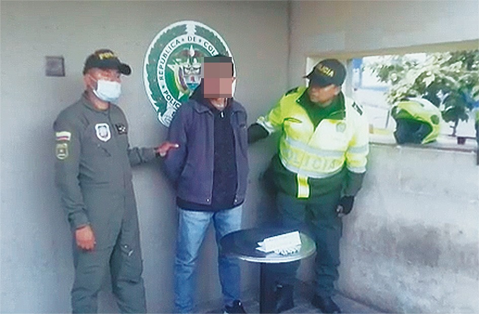 Jíbaro cayó 'In fraganti' en el sector La Playa de Ciudad Bolívar Tras varias semanas de investigación, en donde le siguieron los pasos a varios jíbaros por tierra y aire, fue capturado un sujeto sobre el que recaen irrefutables pruebas de su actividad ilícita.