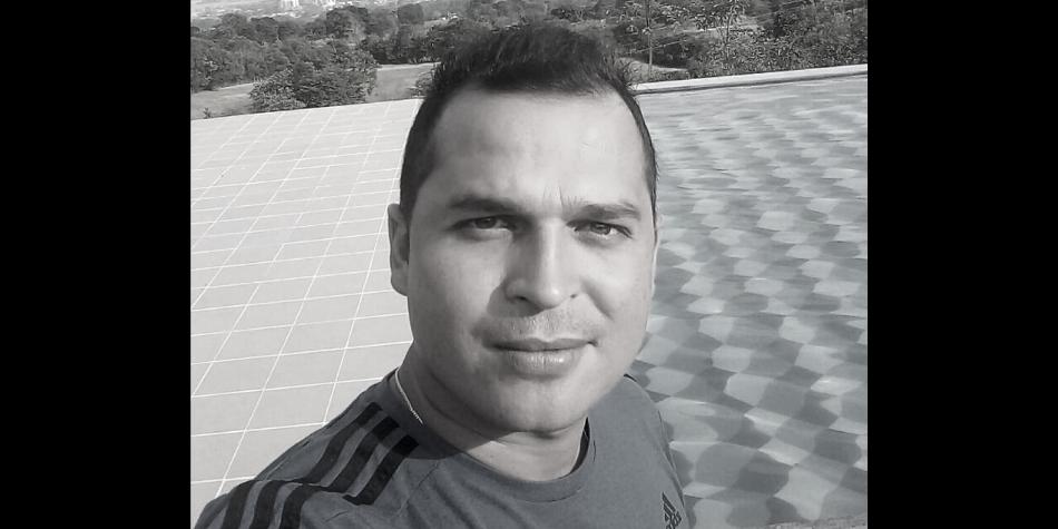 Asesinan a colombiano en Estados Unidos José Adán Serrano Pedraza fue hallado sin vida al interior de su vivienda, ubicada en Oklahoma (Estados Unidos), el pasado 23 de junio, pero hasta hace pocas horas se conoció su identidad y las causas de su deceso.