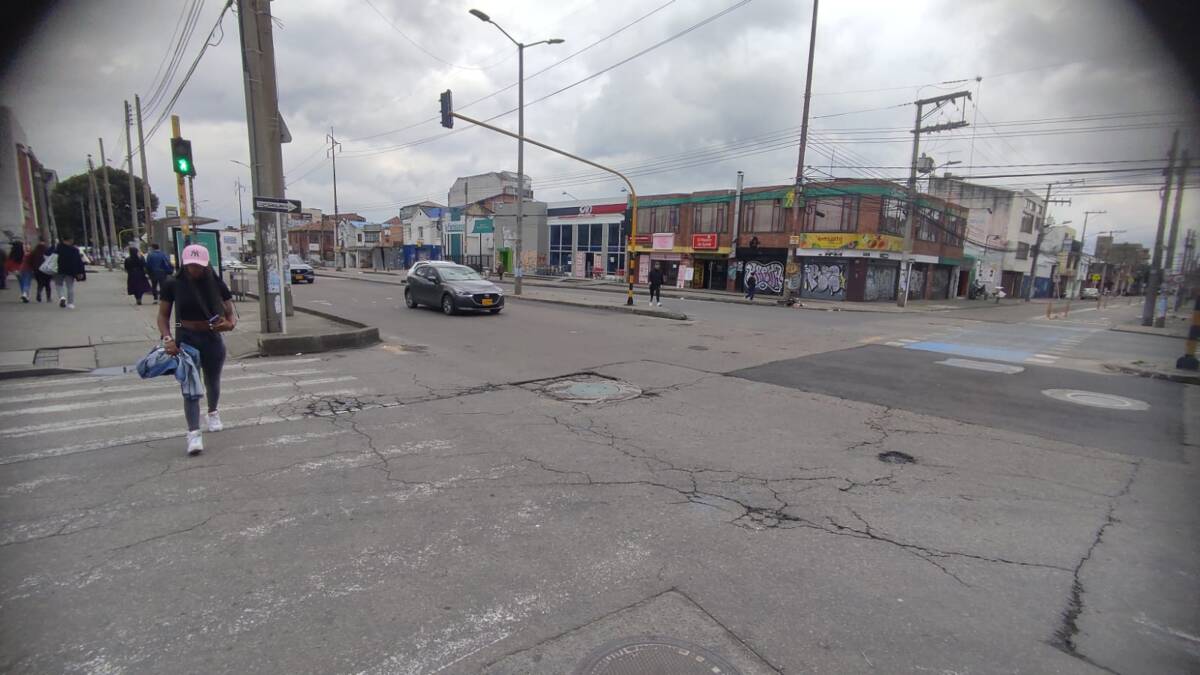 Balean a hombre en el barrio La Esperanza 1 Balean a hombre en el barrio La Esperanza Varios disparos ensordecedores interrumpieron la calma que se vivía en el barrio La Esperanza, en la localidad de Barrios Unidos. Era la madrugada del día de ayer, por lo que pocos vecinos se hallaban despiertos sobre la 1:40 a.m.