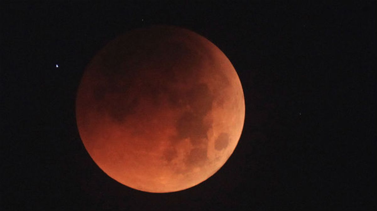 No se pierda hoy la Superluna de fresa Durante este martes 14 de junio se podrá observar el evento donde puede ver la luna en su faceta más grande y brillante.
