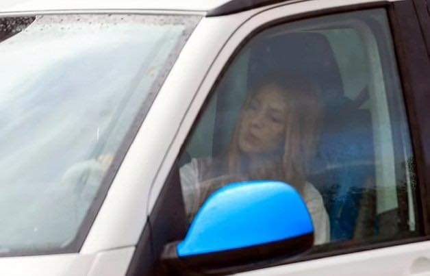 EN FOTOS: Shakira luce "devastada" tras conocerse fotos de Piqué con una rubia 1 EN FOTOS: Shakira luce "devastada" tras conocerse fotos de Piqué con una rubia La separación entre la cantante Shakira y el futbolista español Gerard Piqué ha causado revuelo en el mundo de la farándula, especialmente en la prensa española, quienes no le han perdido la pista a ninguno de los protagonistas de esta historia.
